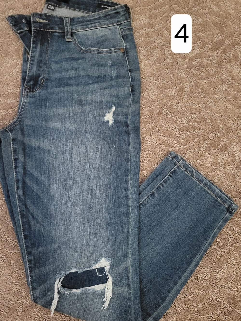 Judy Blue Medium Wash Distressed Boyfriend Jeans